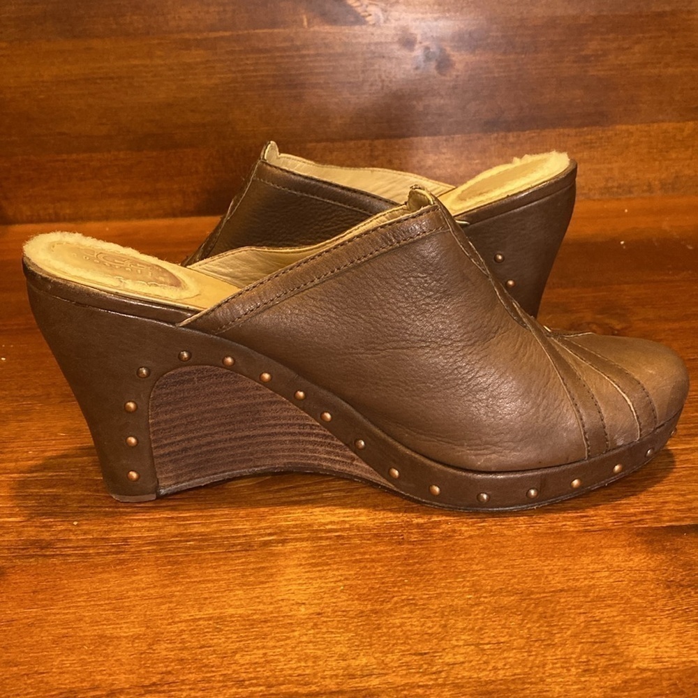 Ugg Australia Abigail chocolate Brown Leather Clogs Wedge Sandals Studded Sz 10 - Picture 7 of 13